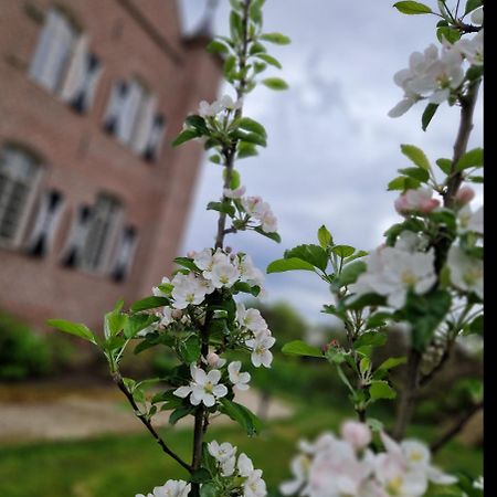 Kasteel Aldenghoor Bed & Breakfast Haelen Eksteriør bilde
