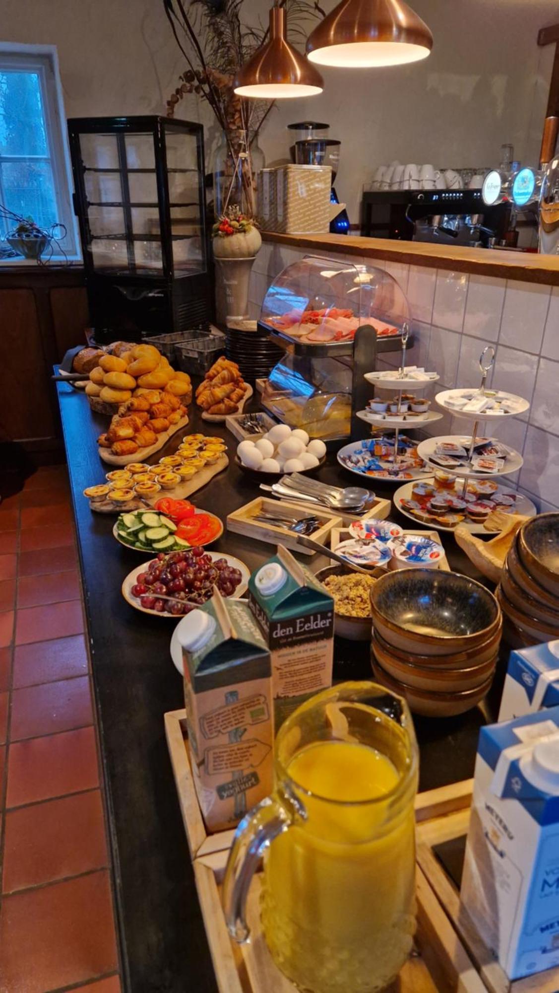 Kasteel Aldenghoor Bed & Breakfast Haelen Eksteriør bilde