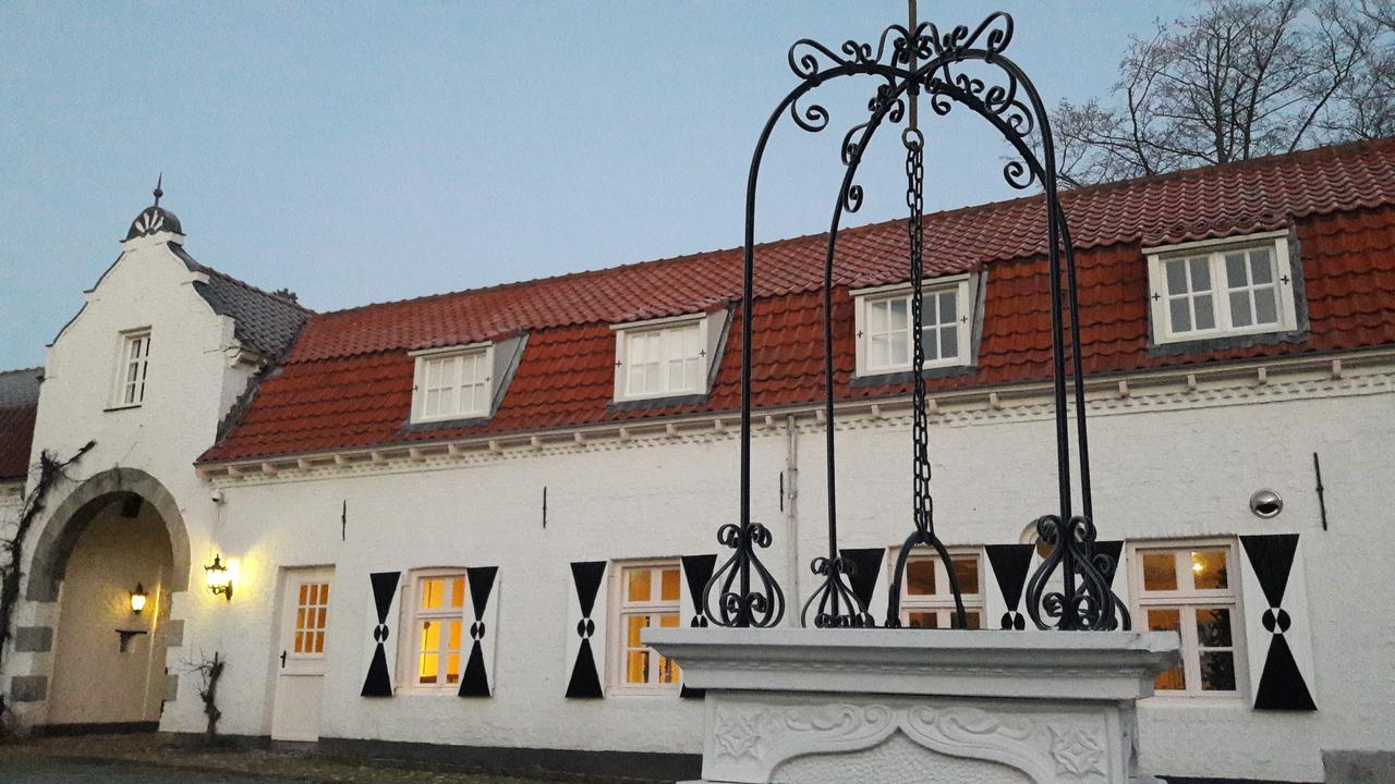 Kasteel Aldenghoor Bed & Breakfast Haelen Eksteriør bilde