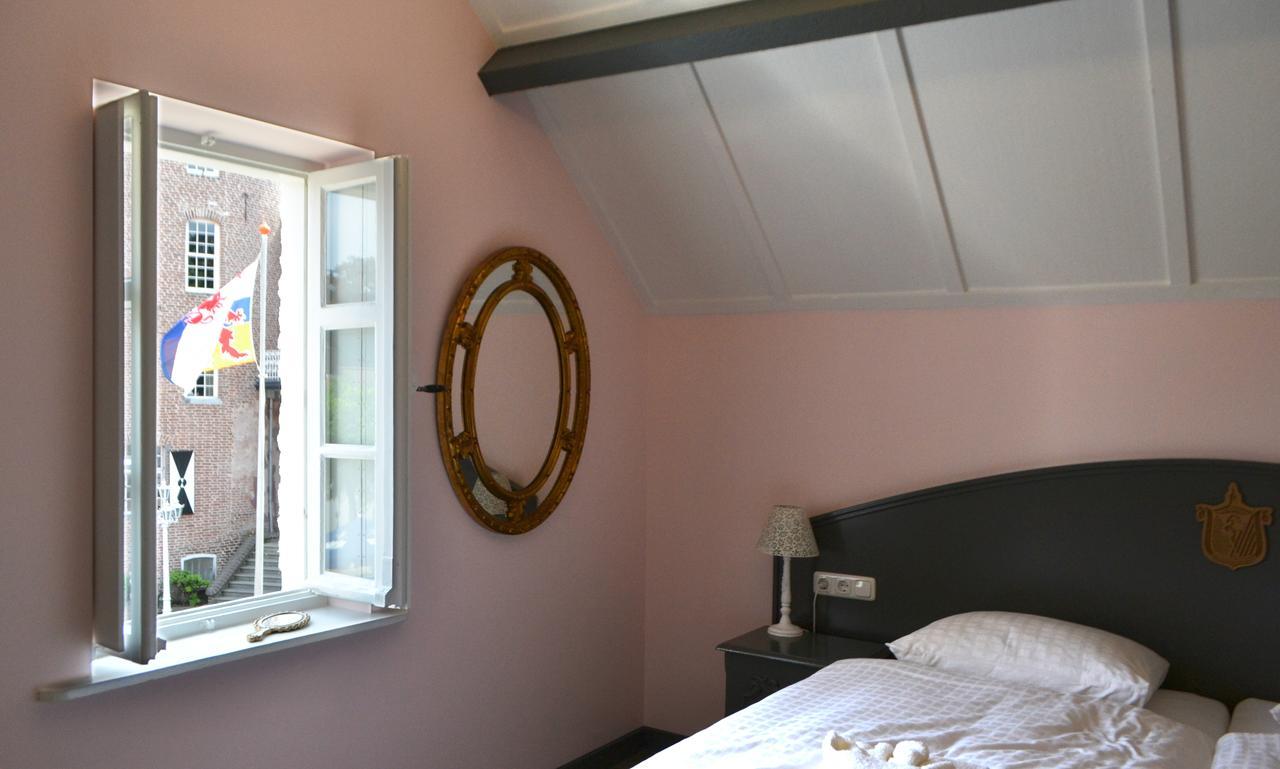 Kasteel Aldenghoor Bed & Breakfast Haelen Eksteriør bilde